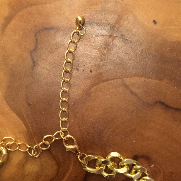 Gorgeous gold chain +Pearl statement necklace - Picture 7 of 7